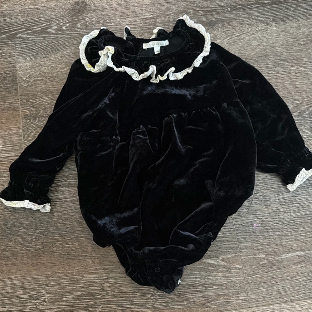 Noralee black velvet bubble